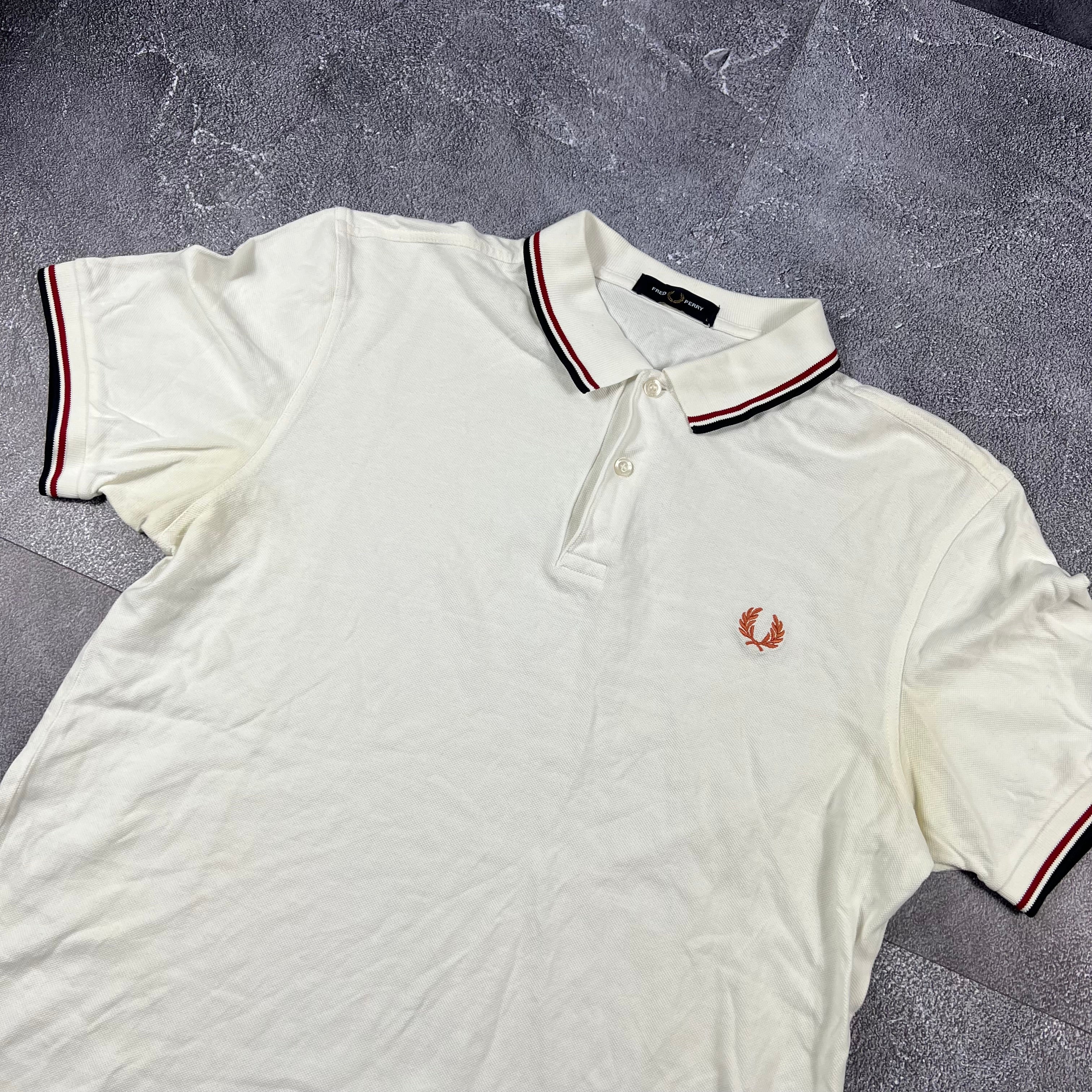 Fred Perry Poloshirt (L)