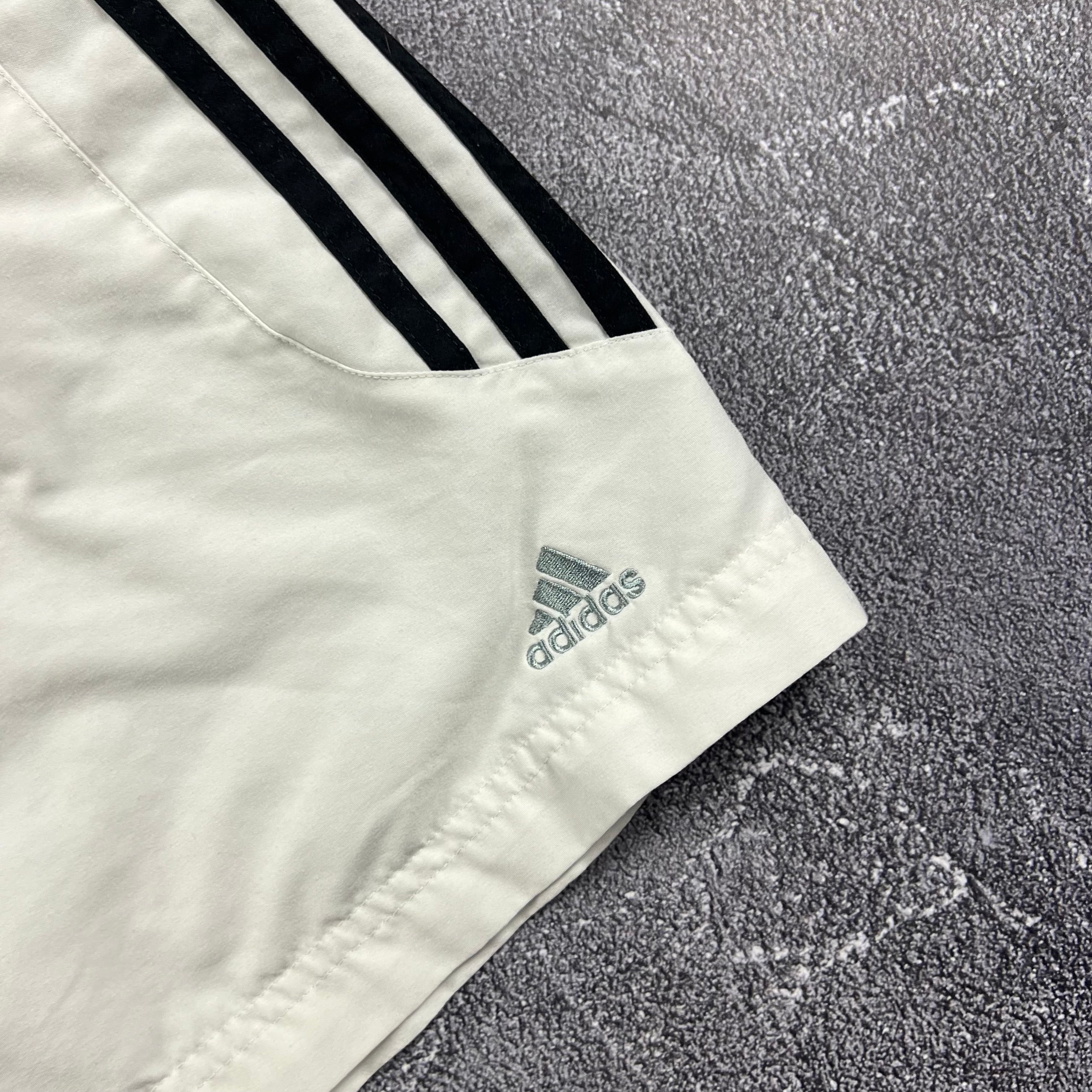 Adidas Shorts (XL)