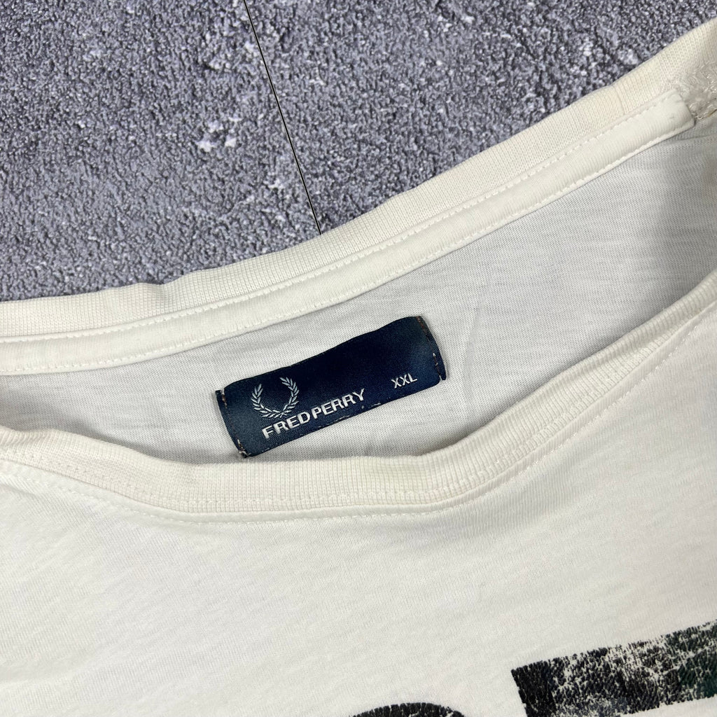 Fred Perry Tshirt (XXL)