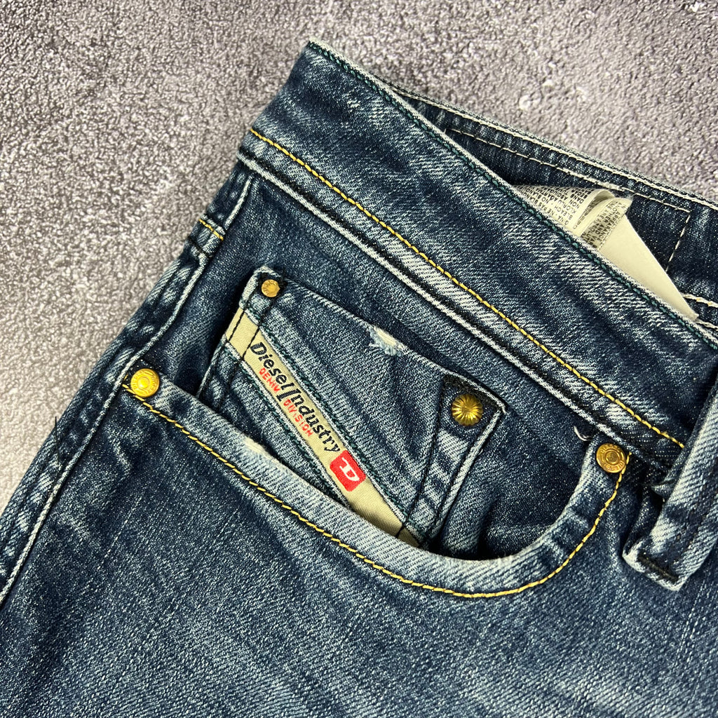 Diesel Jeanshose (L) (W31 L34)