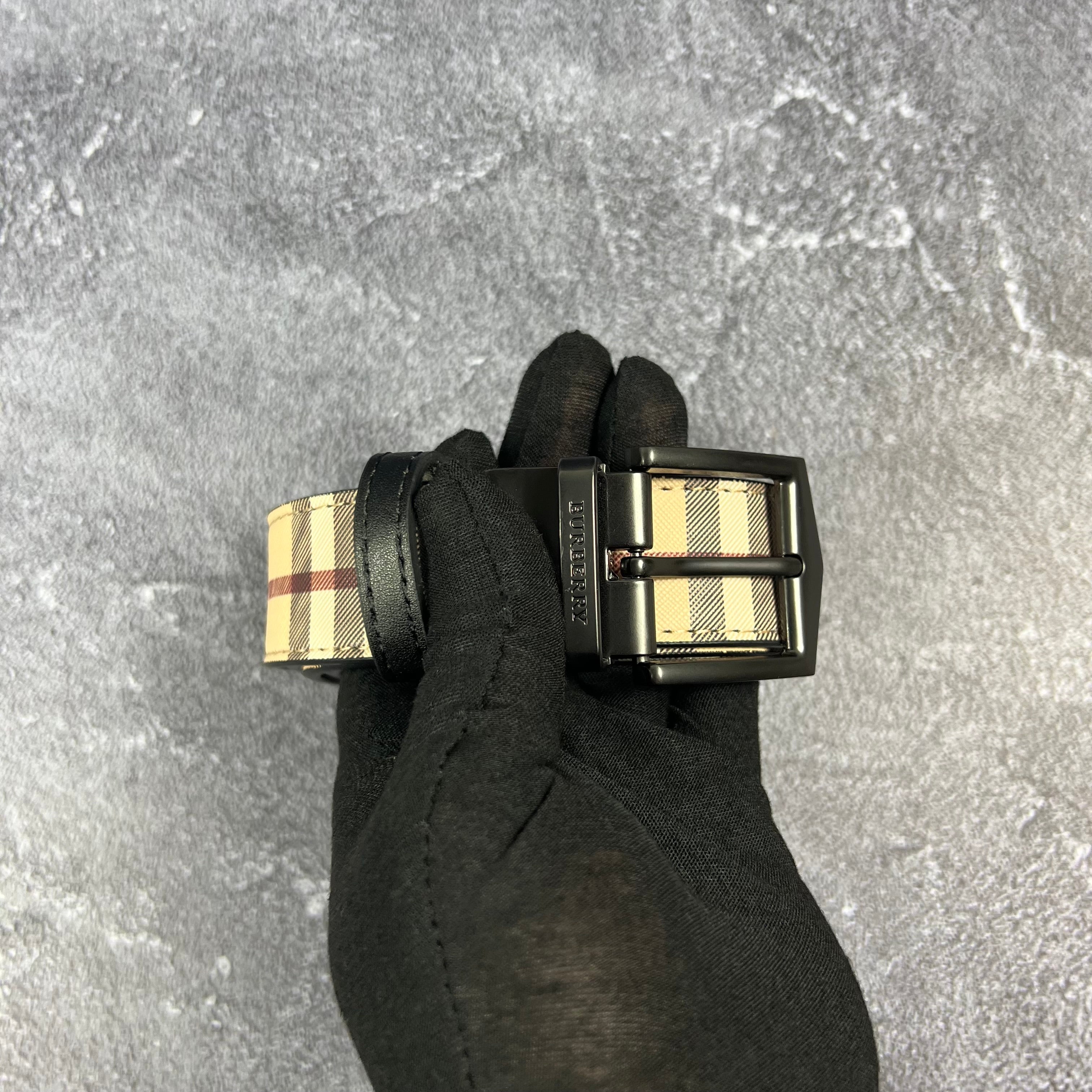 Burberry Gürtel Schwarz (125cm)