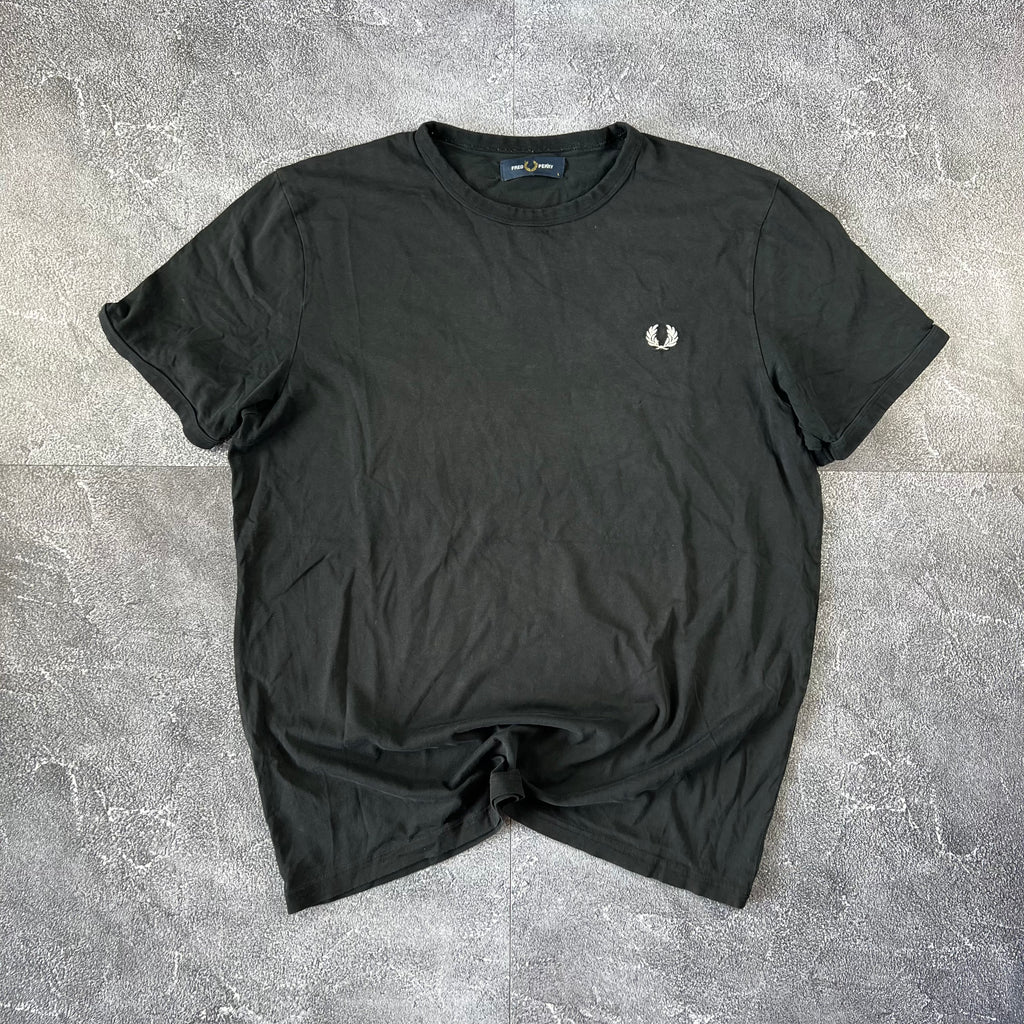 Fred Perry Tshirt (L)