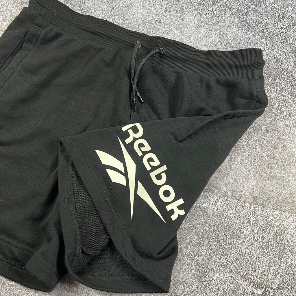 Reebok Shorts (L)