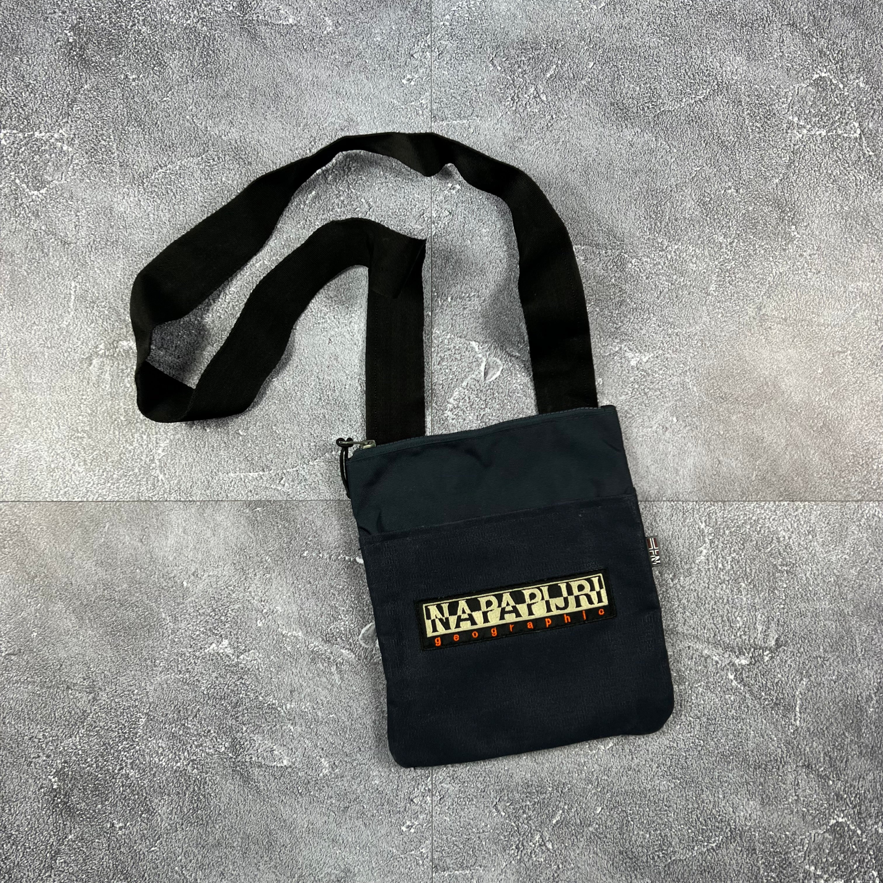 Napapijri Umhängetasche