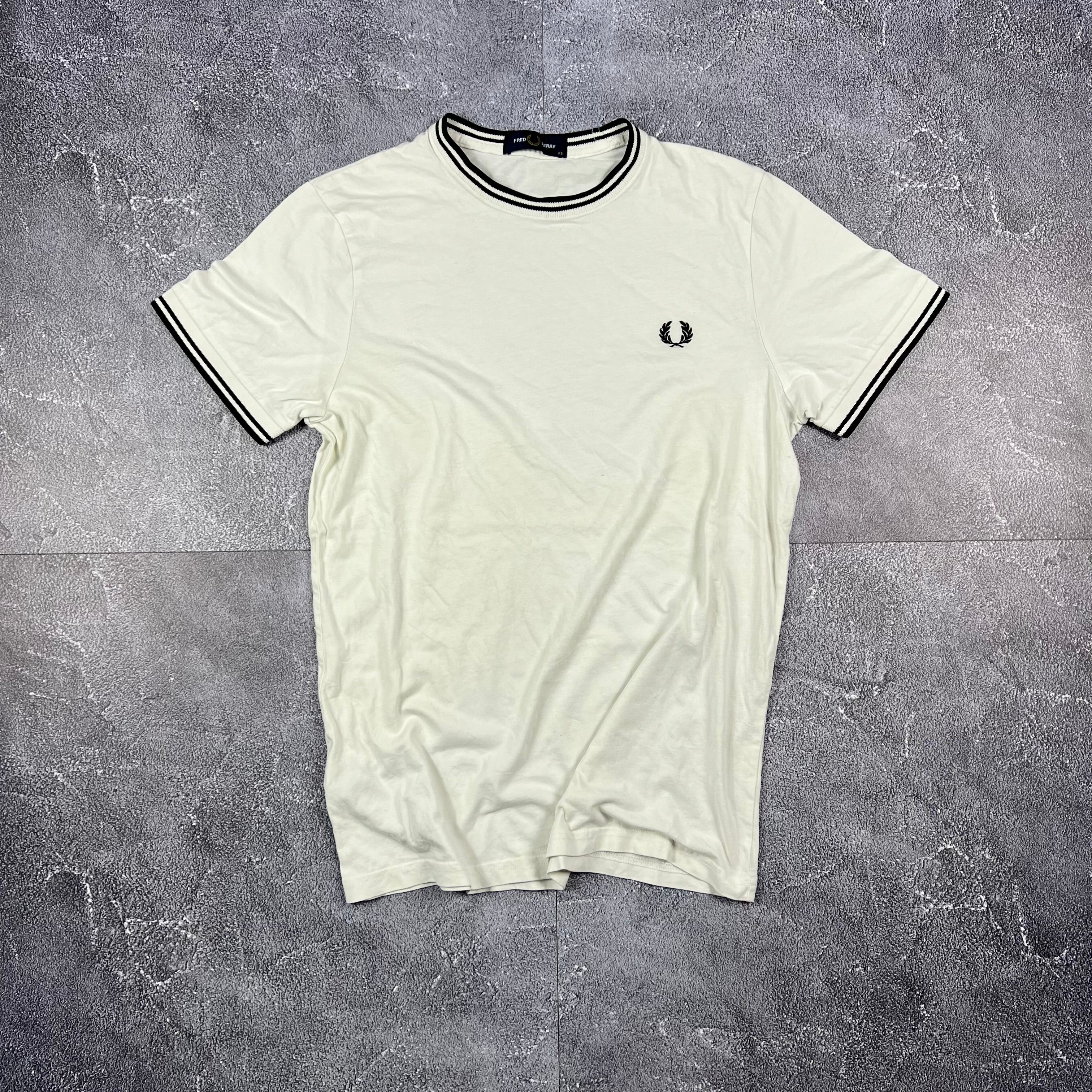 Fred Perry Tshirt (XS)