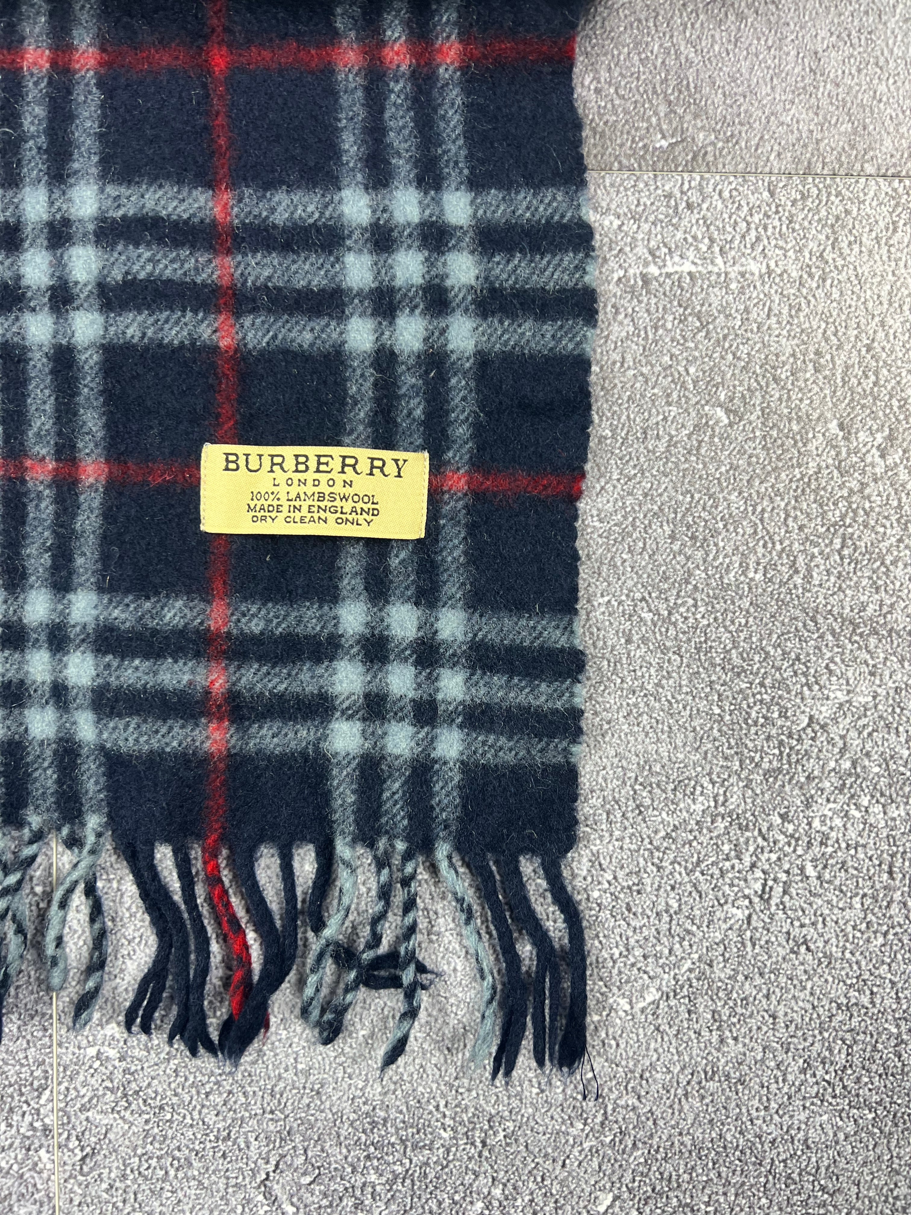 Casual Burberry Schal (Unisex)