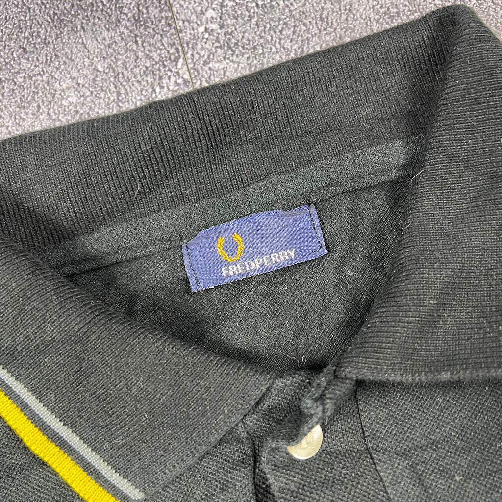 Fred Perry Poloshirt (L)