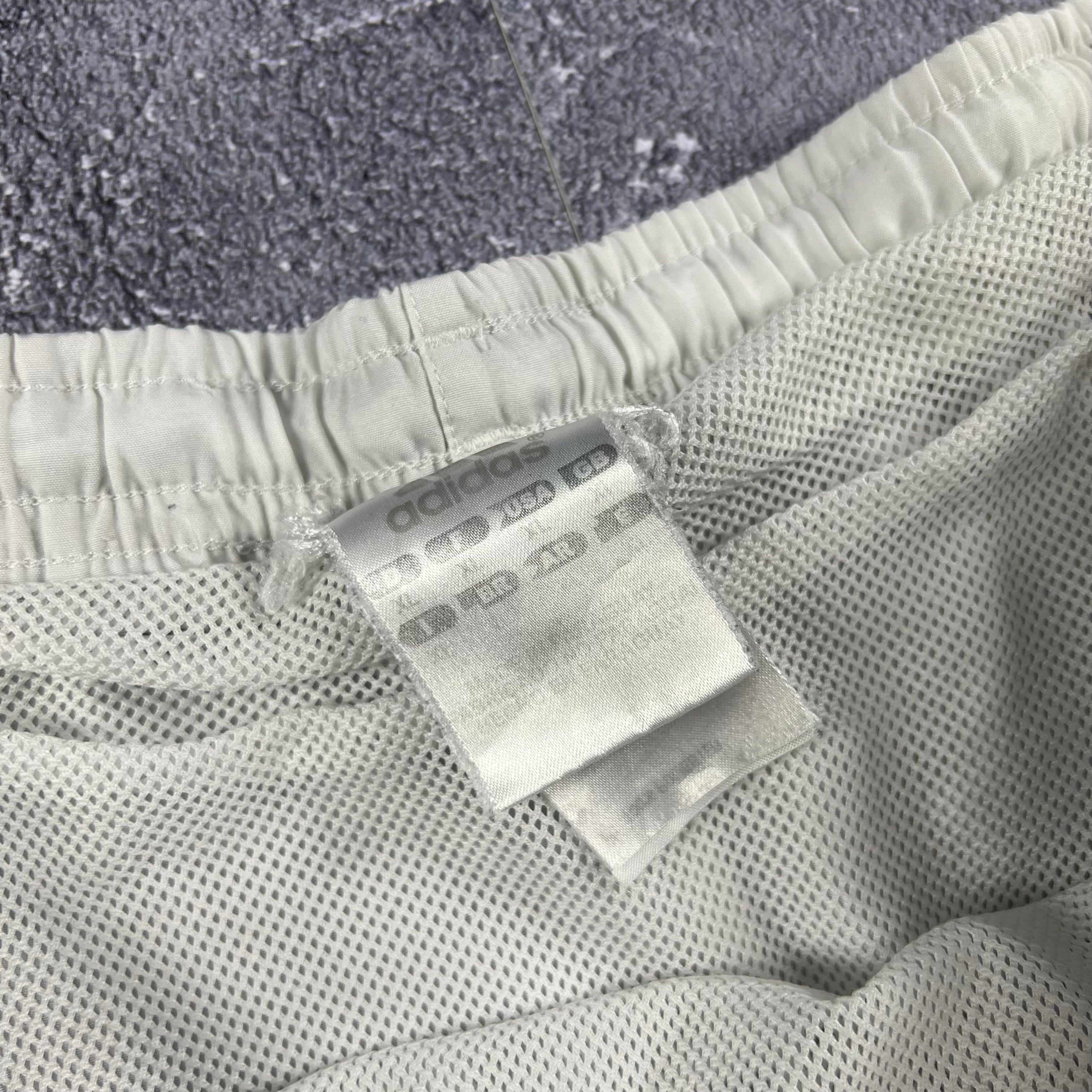 Adidas Shorts (XL)