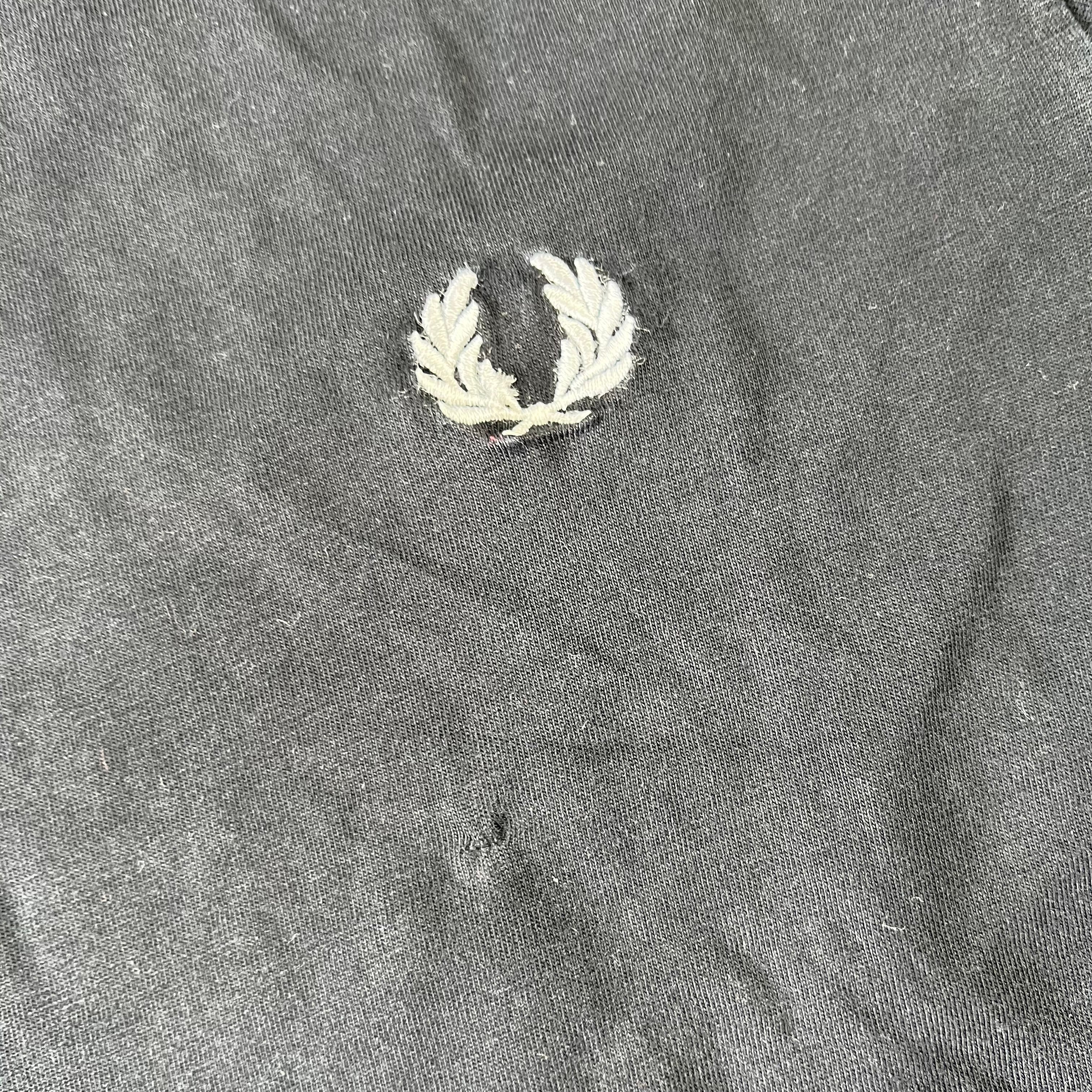 Fred Perry Tshirt (L)