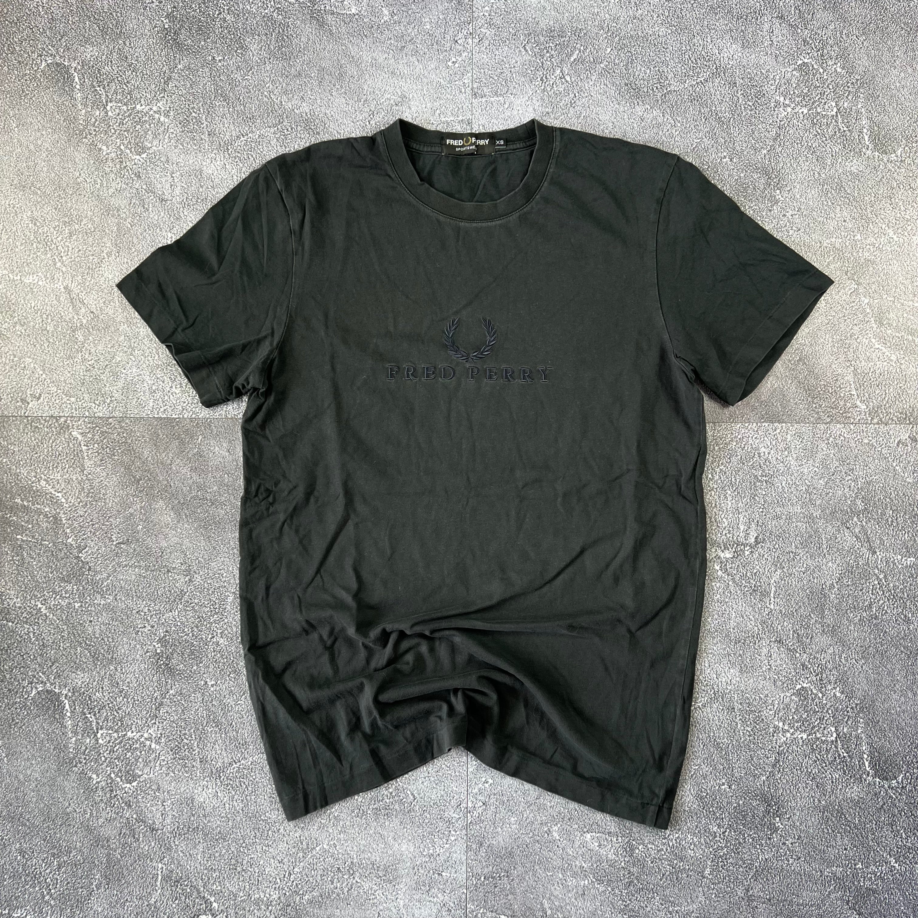Fred Perry Tshirt (XS)