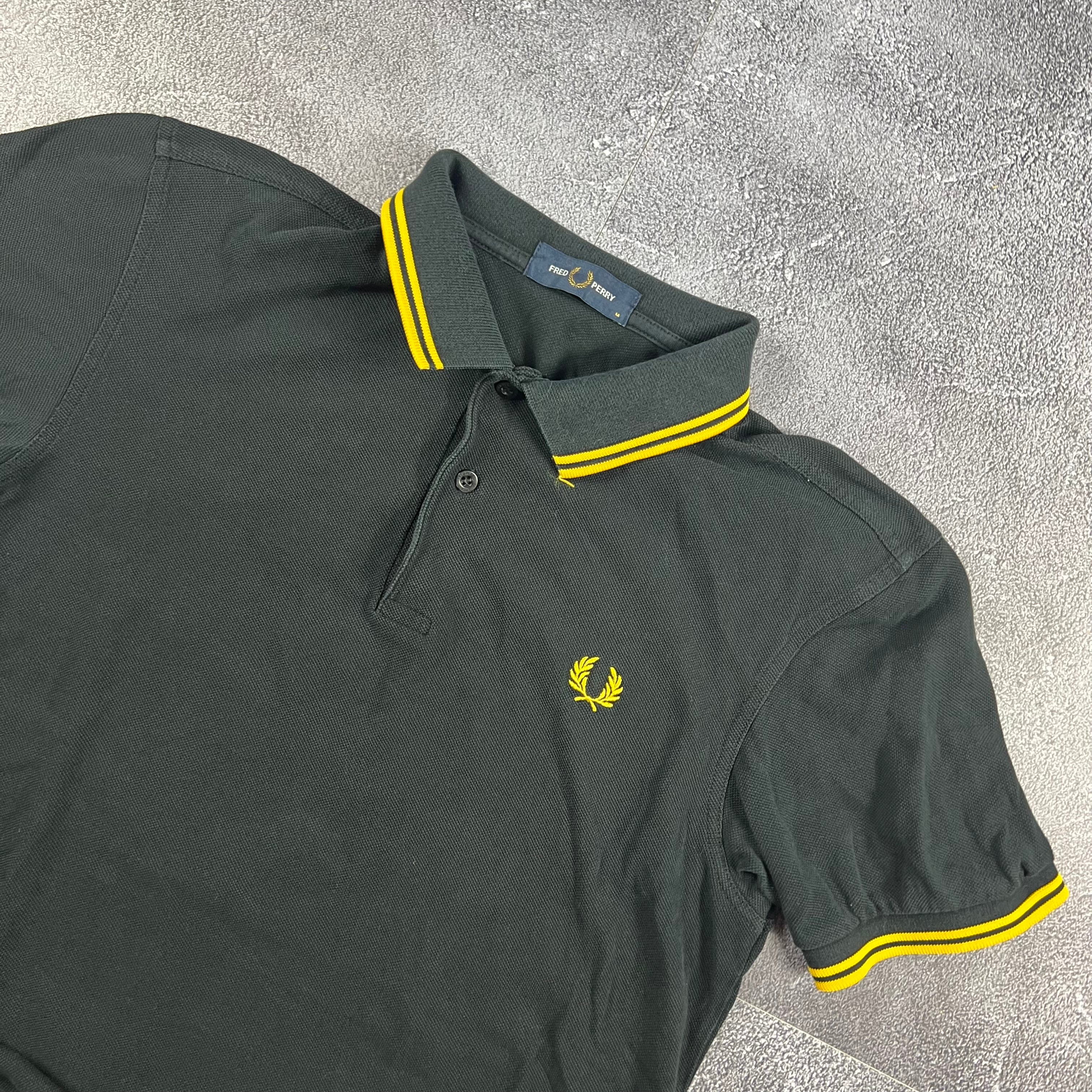 Fred Perry Poloshirt (M)