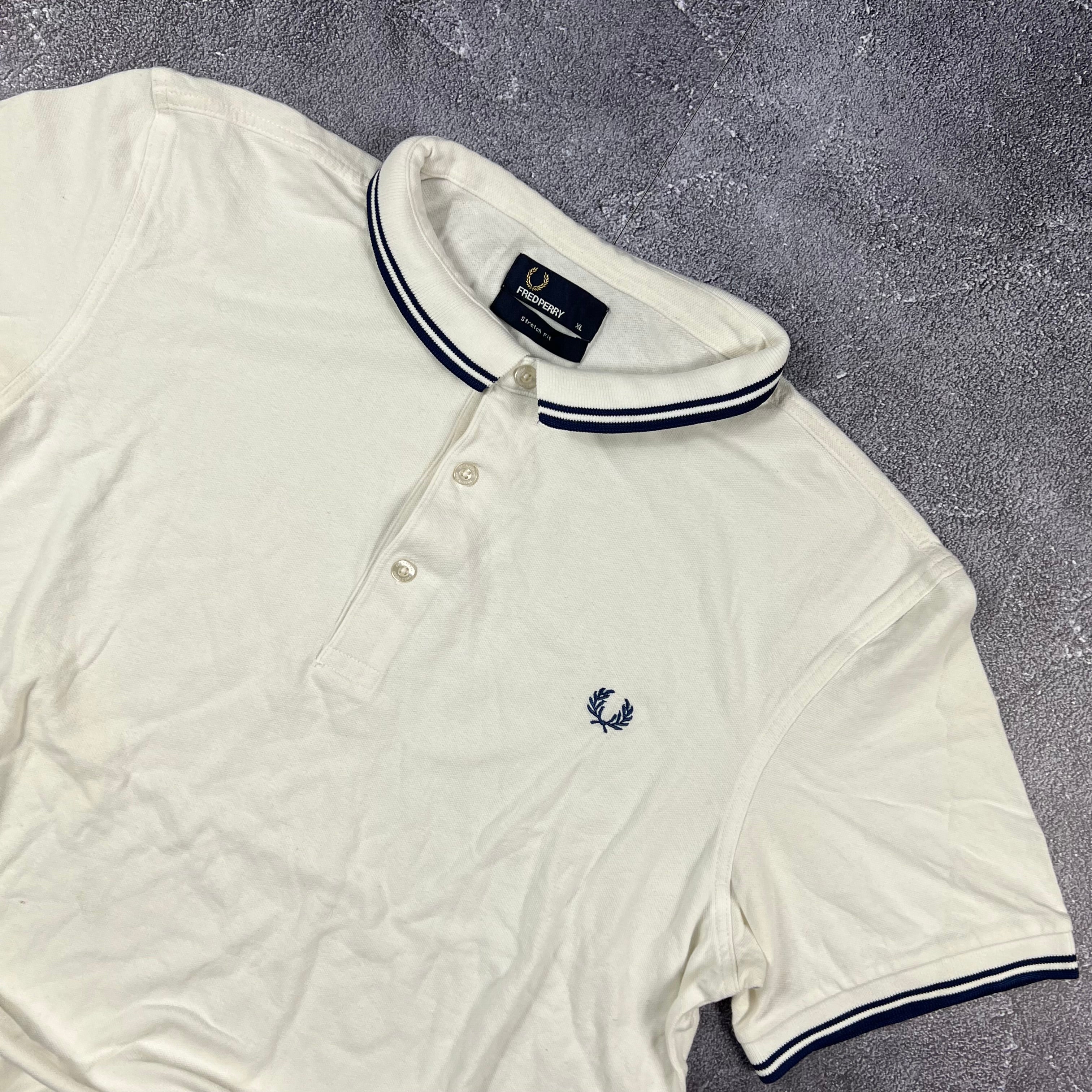 Fred Perry Poloshirt (XL)
