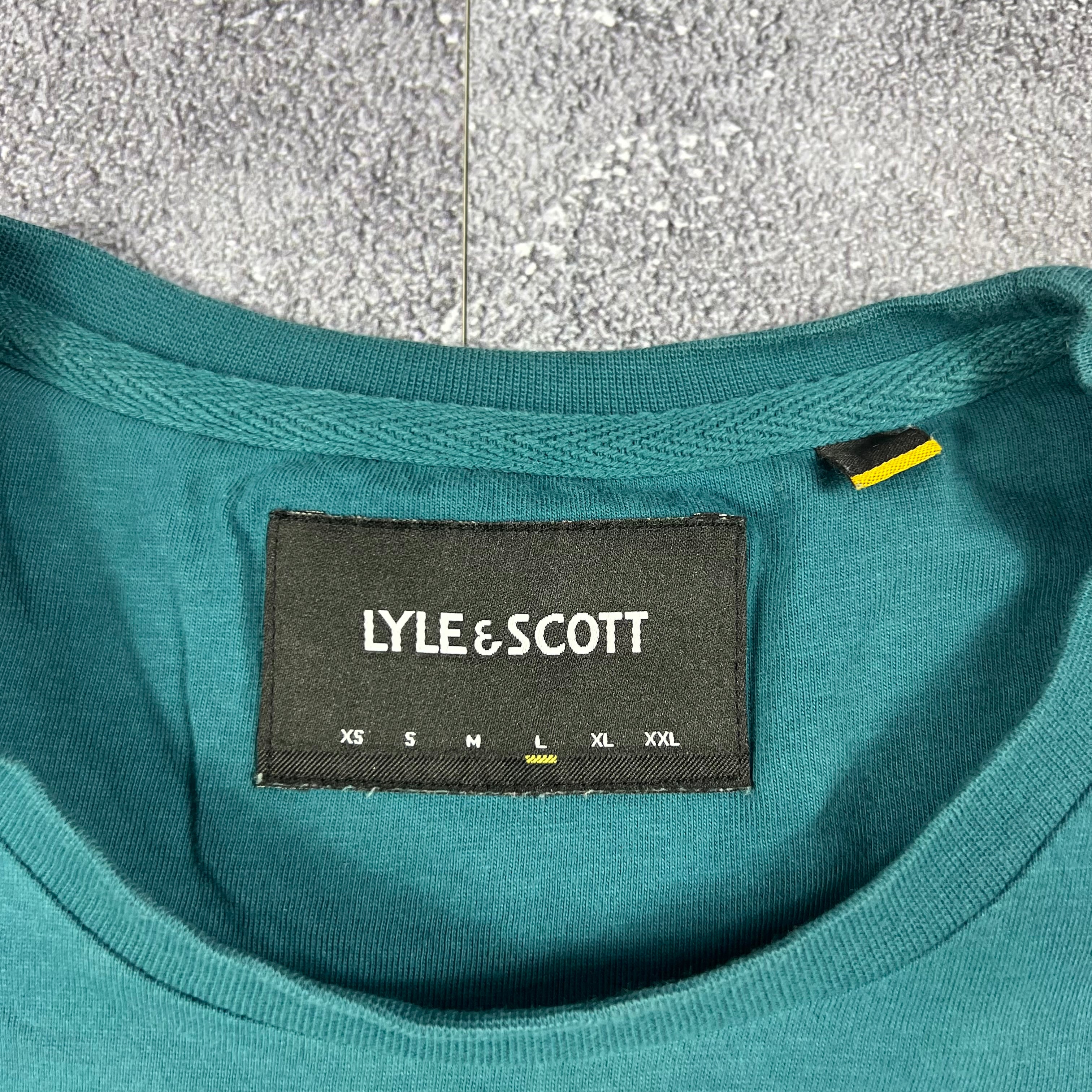 Lyle & Scott Tshirt (L)