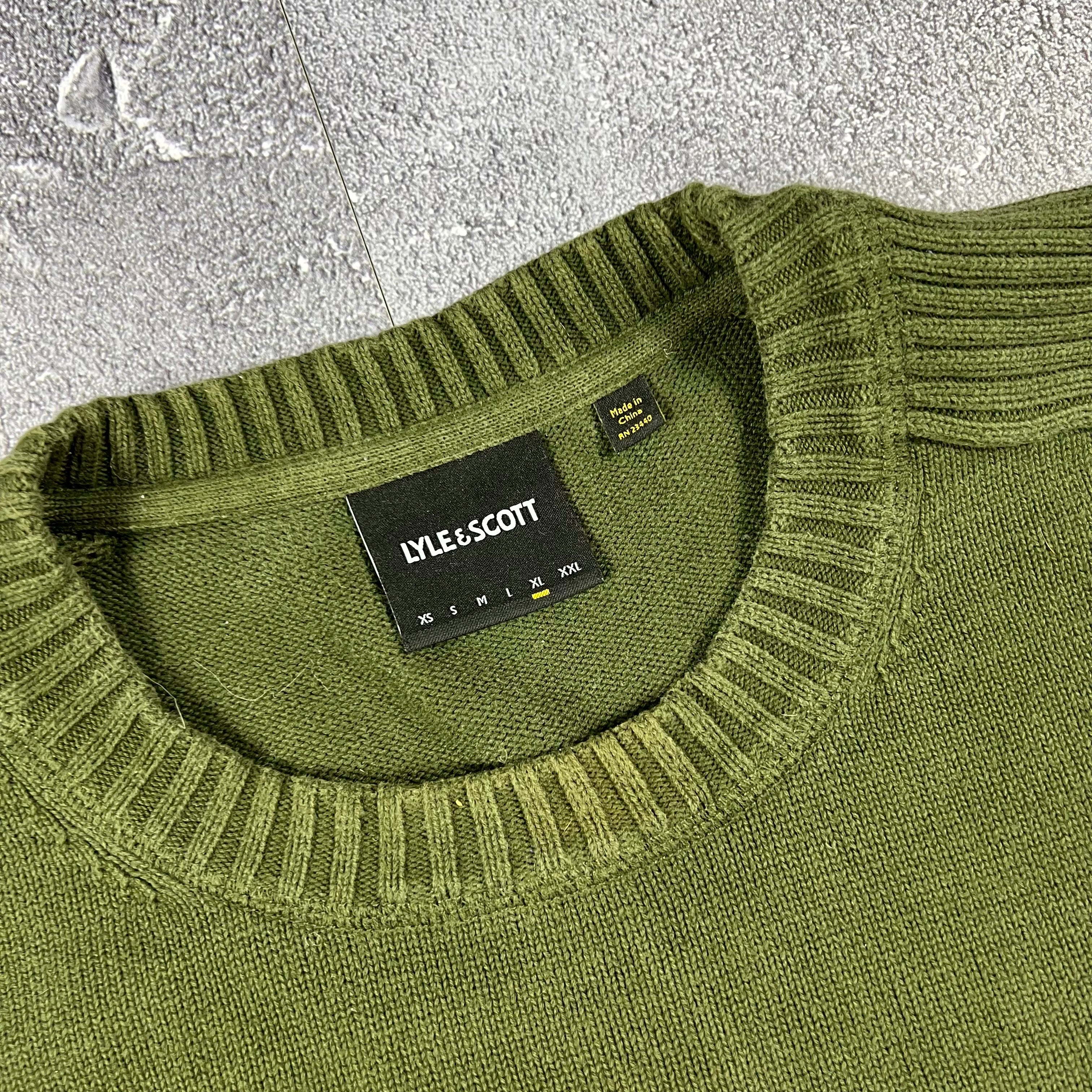 Lyle Scott Sweater (XL)