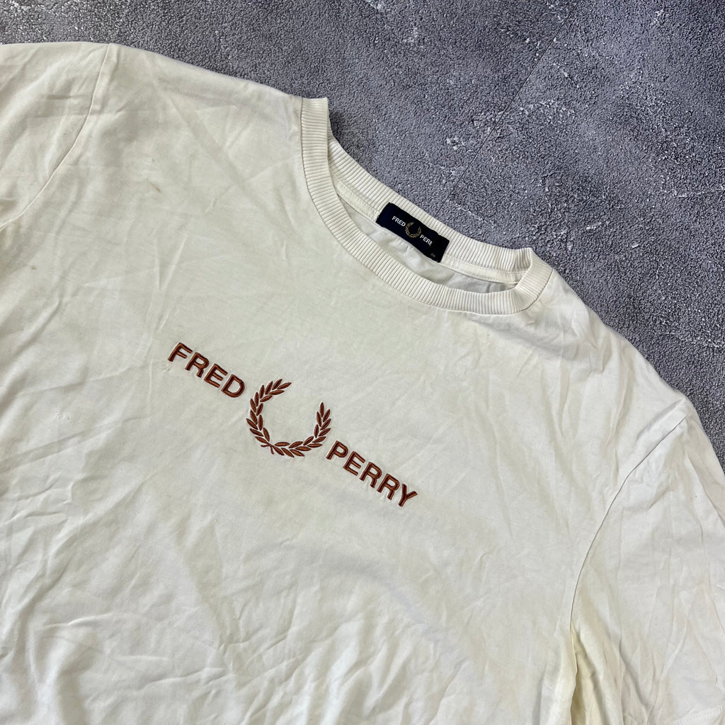 Fred Perry Tshirt (XL)