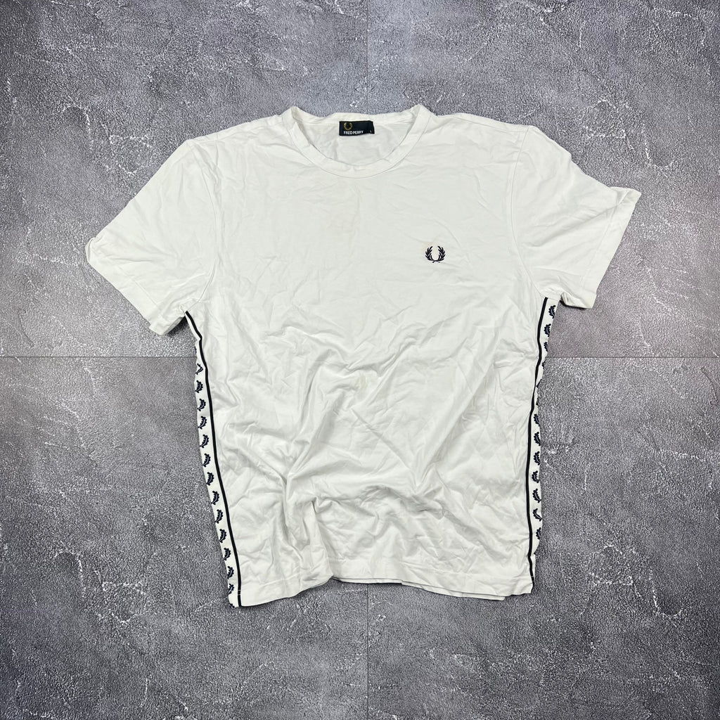 Fred Perry Tshirt (L)