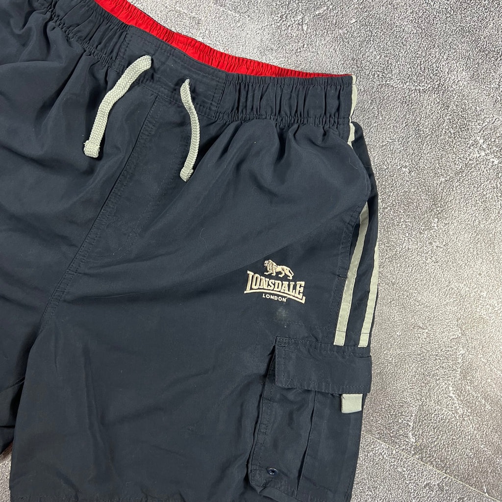 Fred Perry Shorts (XL)
