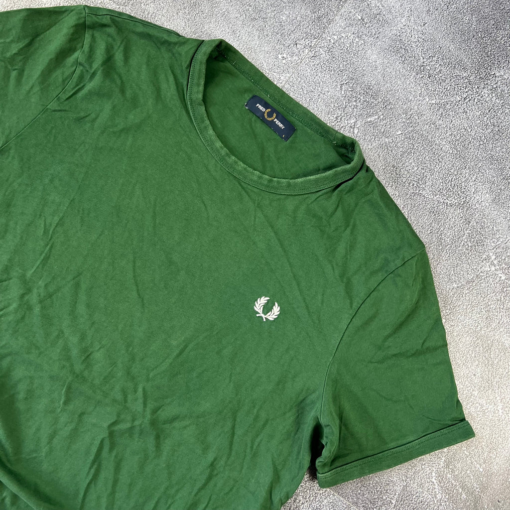 Fred Perry Tshirt (L)