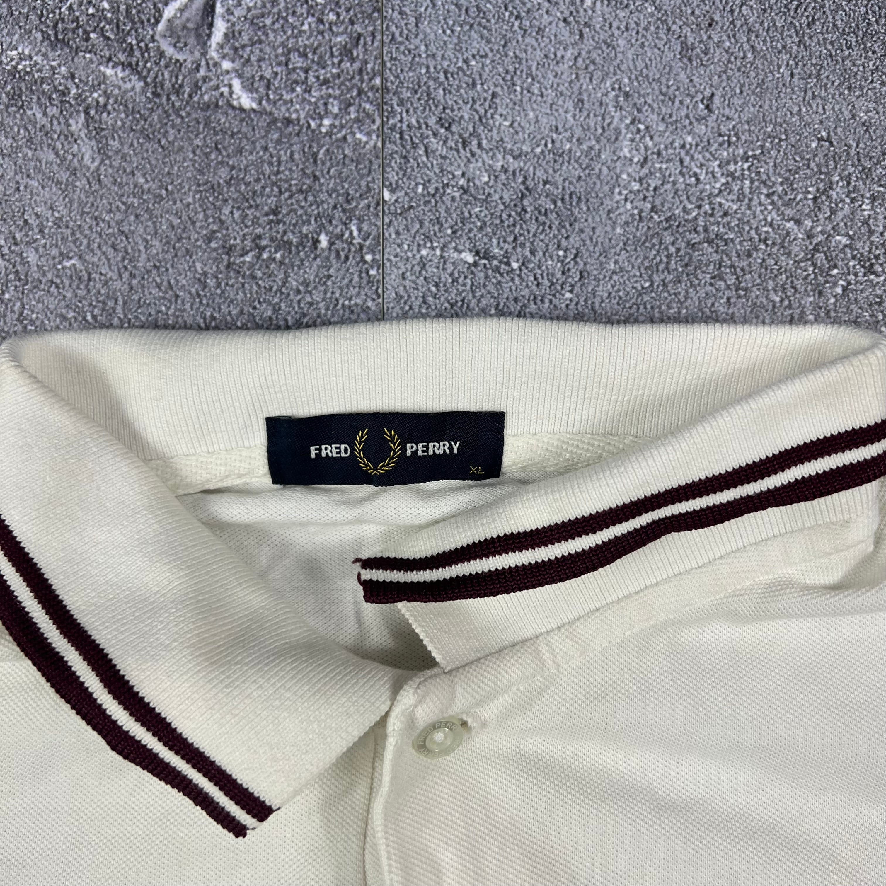Fred Perry Poloshirt (XL)