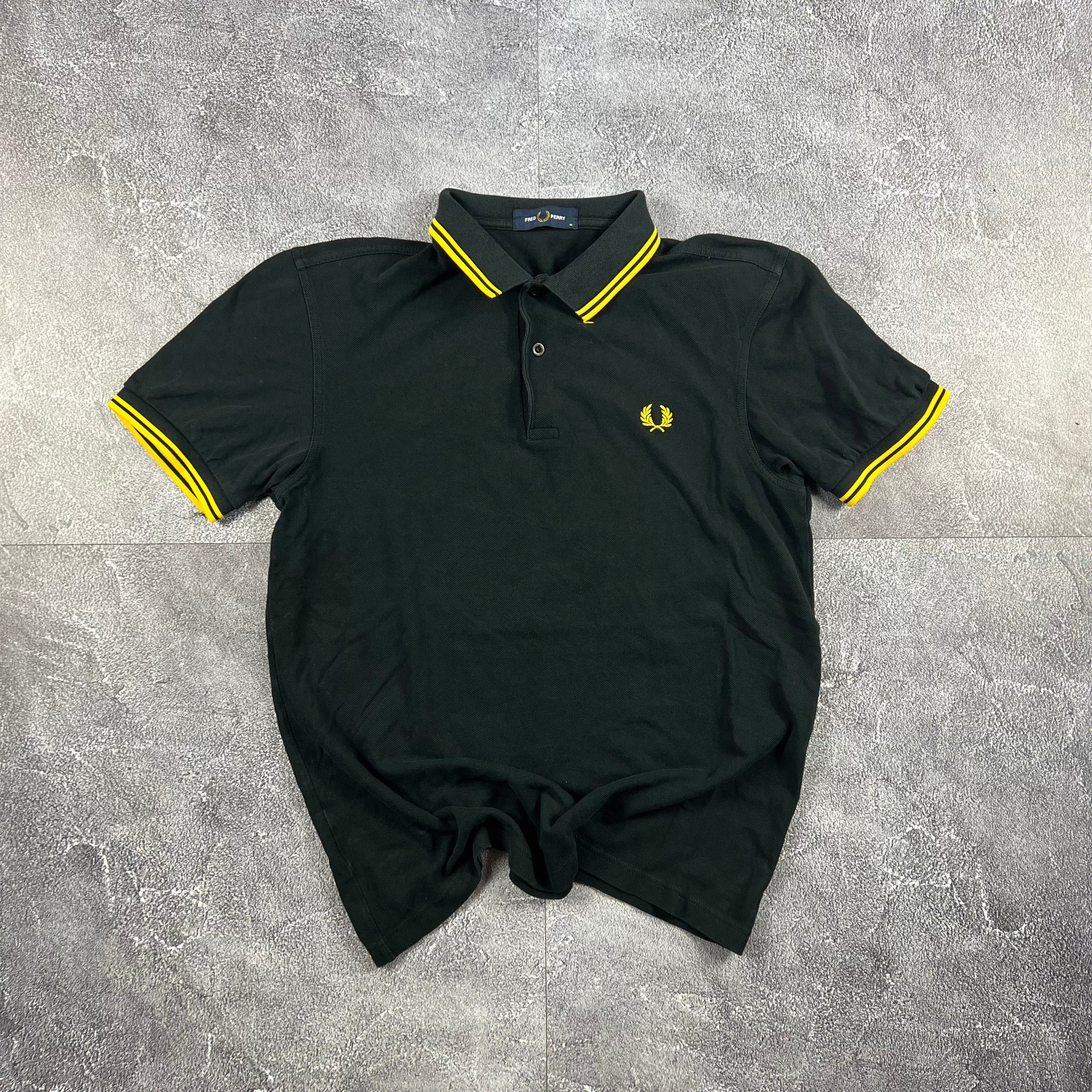 Fred Perry Poloshirt (M)