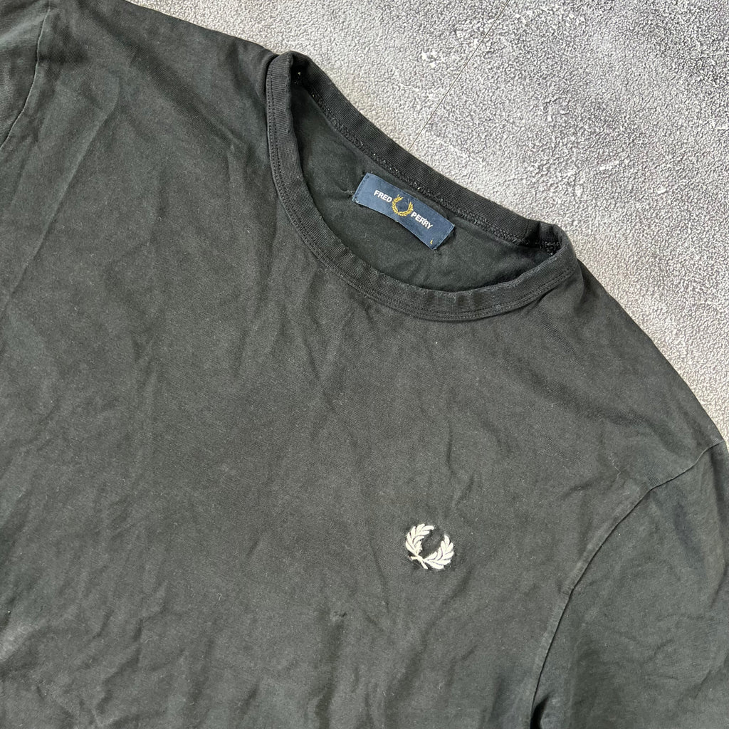 Fred Perry Tshirt (L)